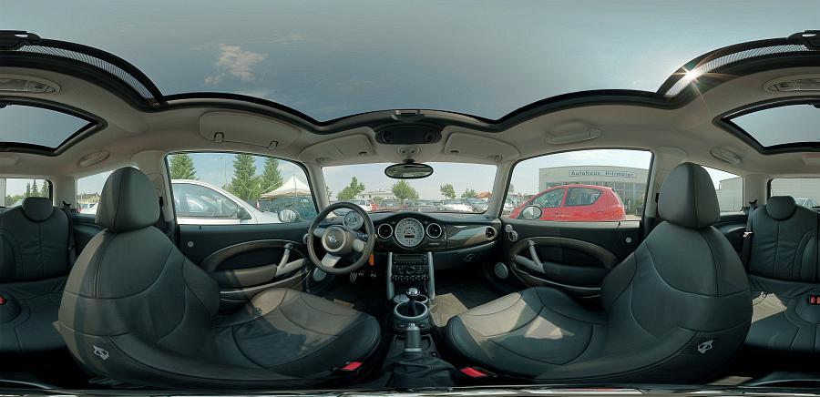 Autopanoramabild, ein Kugelpanorama im Innenraum eines BMW / Mini-Cooper